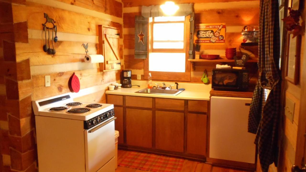 Fiddlers Roost B&B Cabins Galax Экстерьер фото